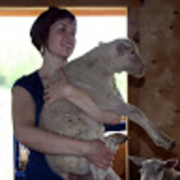 Meet your Posher, Sarah - Picture 1 of 1